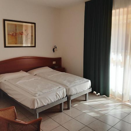 Hotel Florida Limone sul Garda Exteriér fotografie